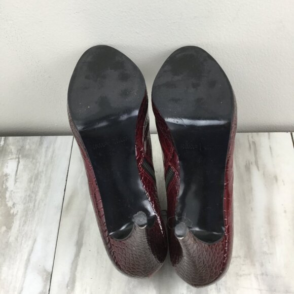 White House Black Market Crocodile Paulette Wine Peep Toe Booties 7 - Picture 11 of 14